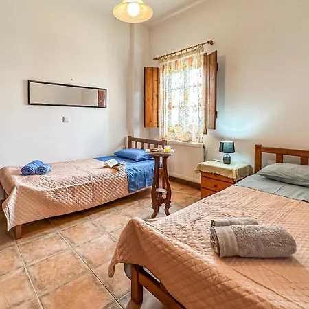 Nice In Agios Dimitrios Mani With Kitchen Kotronion (West Mani)