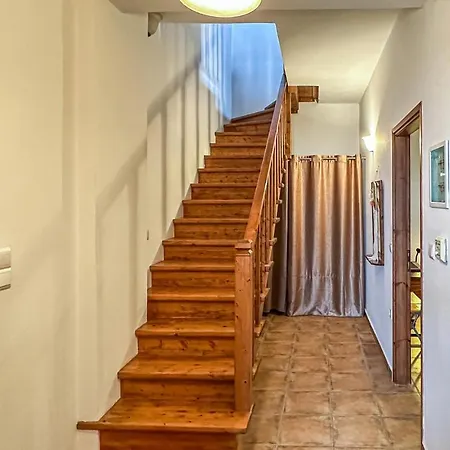 Ferienhaus Nice In Agios Dimitrios Mani With Kitchen Kotronion (West Mani)